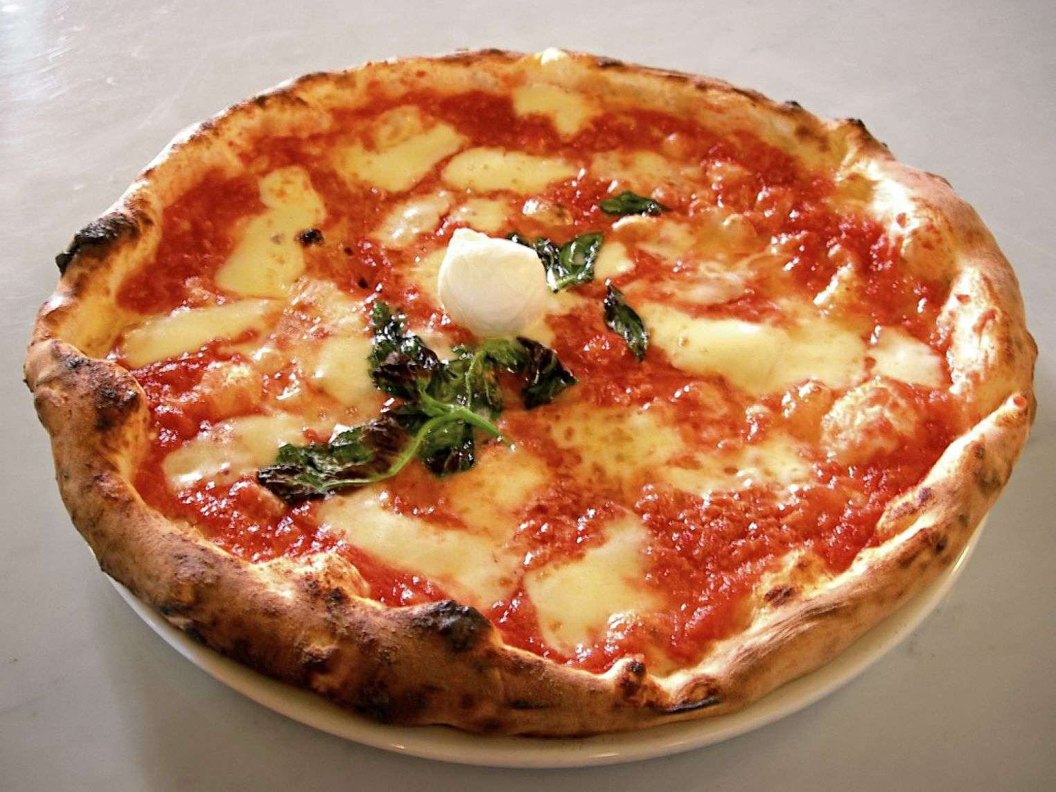 Festa della Pizza: Eataly Torino Lingotto protagonista fino al 12 giugno
