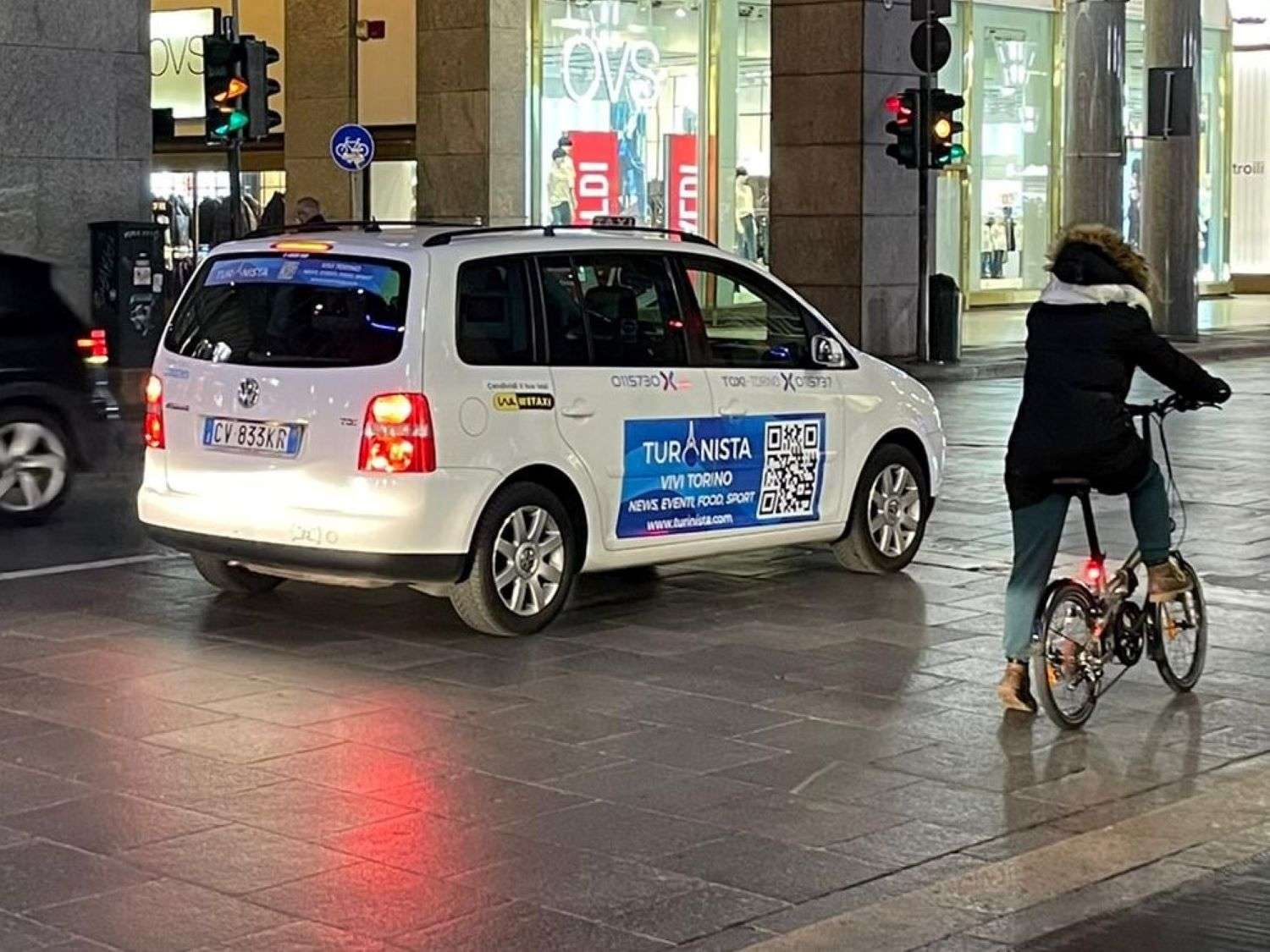 Gli over ’80 in taxi gratis per raggiungere i centri di vaccinazione