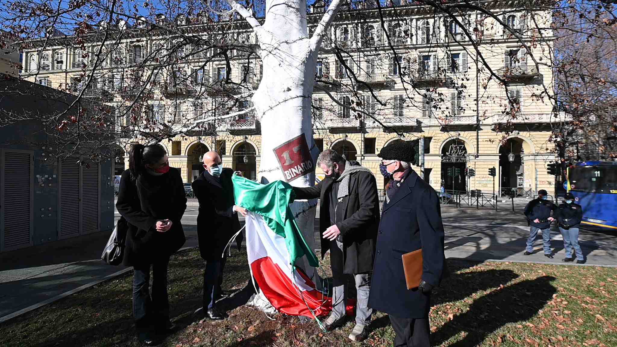 Osvaldo Neirotti e “L'albero del binario 17. Per non dimenticare” dedicato al Giorno della Memoria