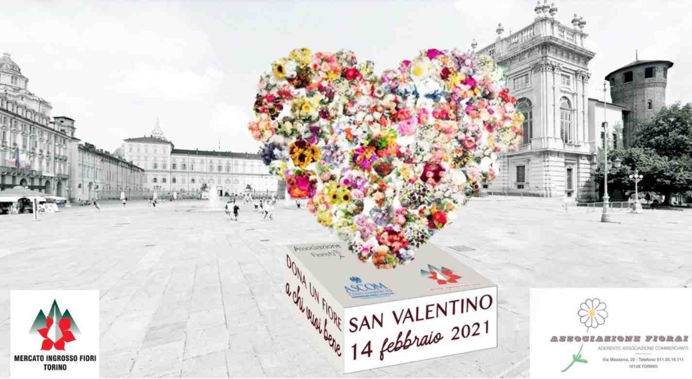 Un cuore fatto di rose in piazza Castello per avvicinare i torinesi a San Valentino