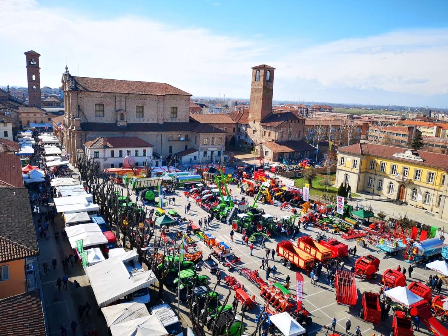 Carmagnola in festa per la plurisecolare e attesa Fiera Primaverile