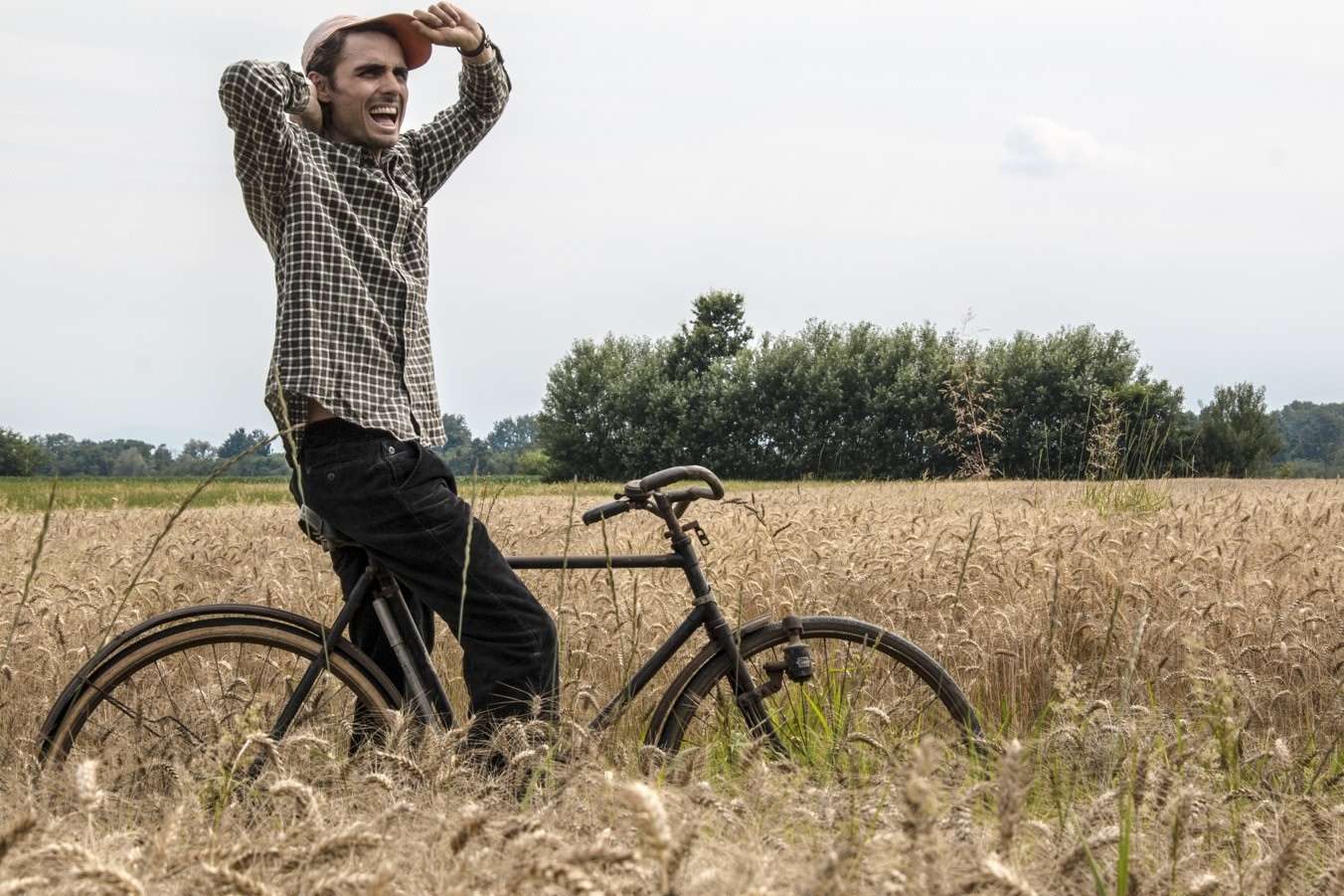 Locana, sul palco pedalando: così si produce energia elettrica a teatro