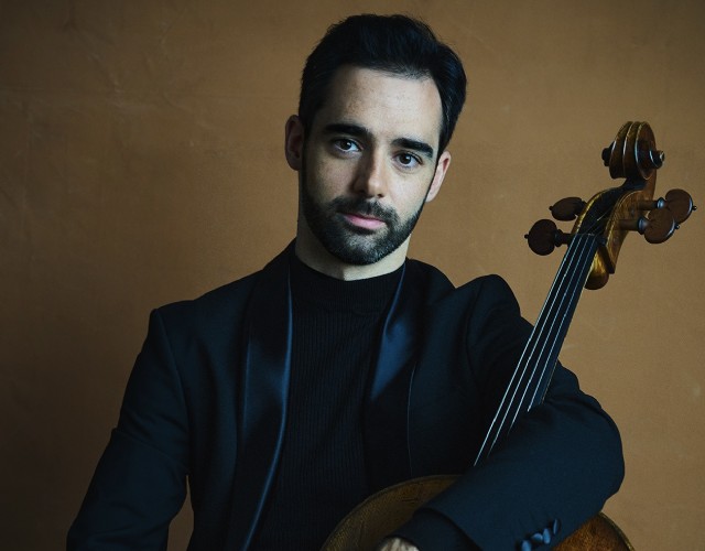 Il violoncellista Pablo Ferrández torna a suonare con l’Orchestra Sinfonica Nazionale della Rai